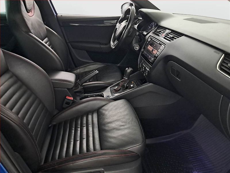 Škoda Octavia (2016) RS 2.0 TDI 4x4 DSG, 4X4 - fotka 9 z 18