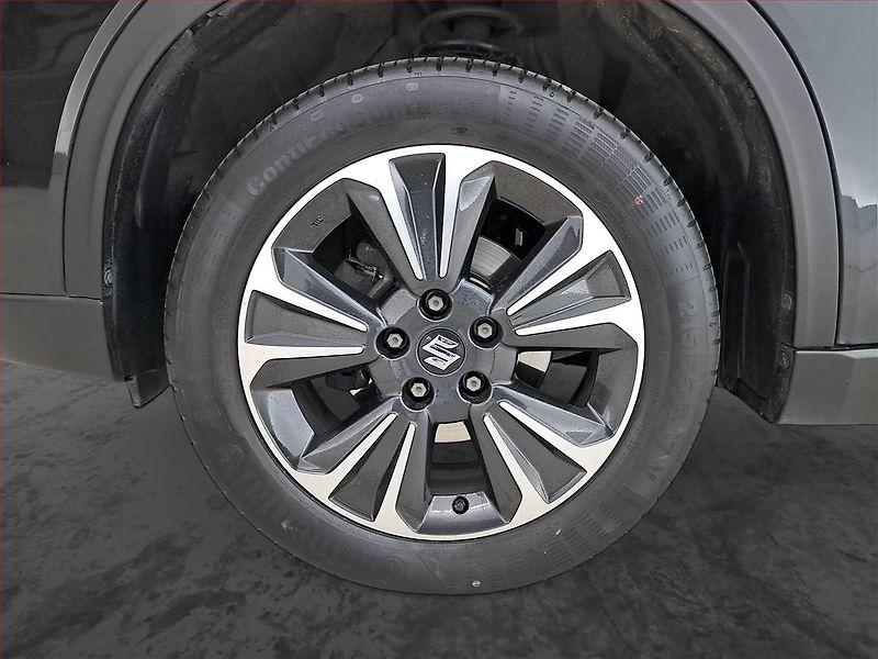 Suzuki Vitara (2021) Elegance 1.4 BoosterJet - fotka 15 z 19