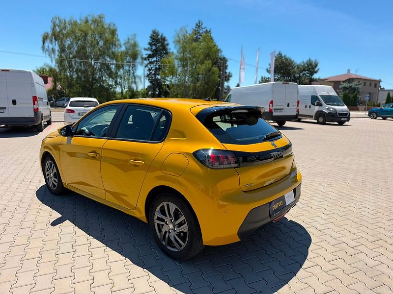Peugeot 2008 ALLURE 1.2 PureTech 130 EAT8 - fotka 14 z 33