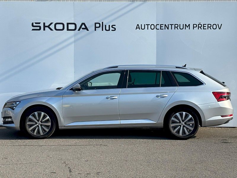Škoda Superb (2023) 2.0 TDI 110kW DSG Style Plus M - fotka 3 z 35