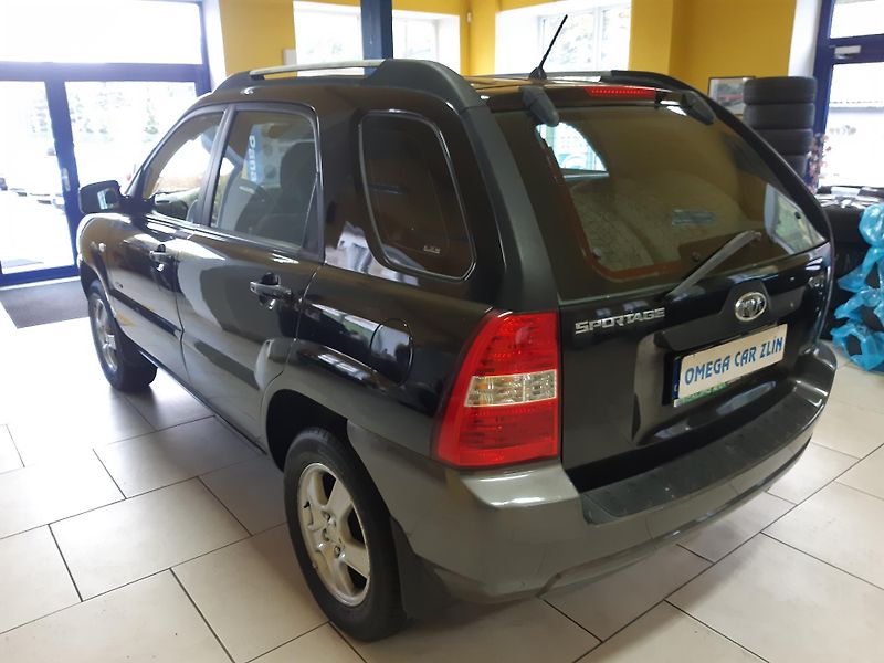 Kia Sportage 2.0 i 4x4 - fotka 5 z 18