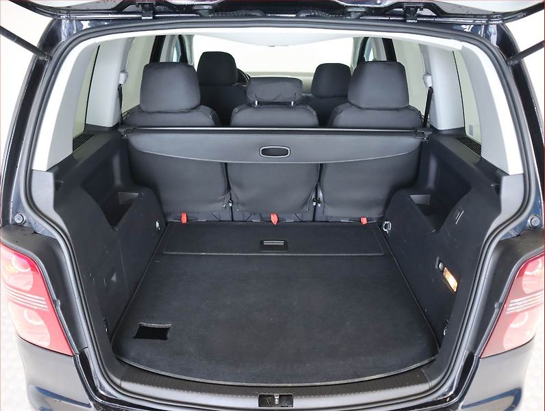 Volkswagen Touran (2008) 2.0 TDI, Tempomat - fotka 14 z 17