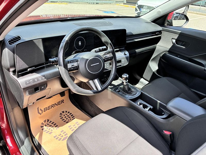Hyundai Kona 1.0T-GDi 88kW SMART ZÁRUKA  - fotka 9 z 27