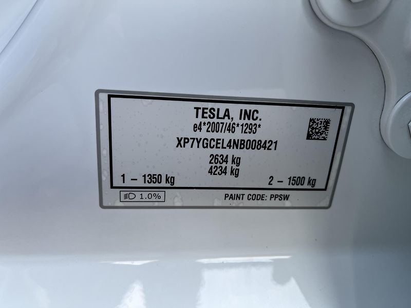 Tesla Model Y (2022) PERFORMANCE 393 Kw ,RYZEN,DPH - fotka 27 z 29