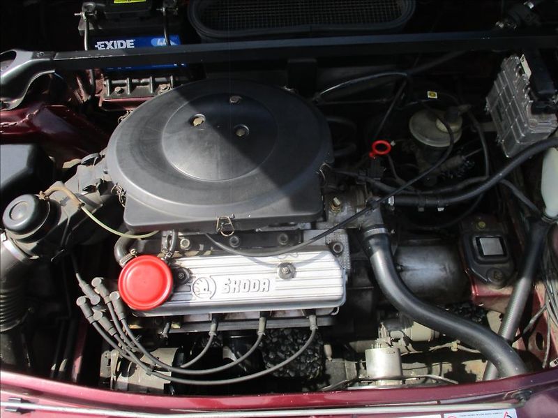 Škoda Felicia 1,3 GLXi, 50kW, + 4x pneu, - fotka 16 z 18