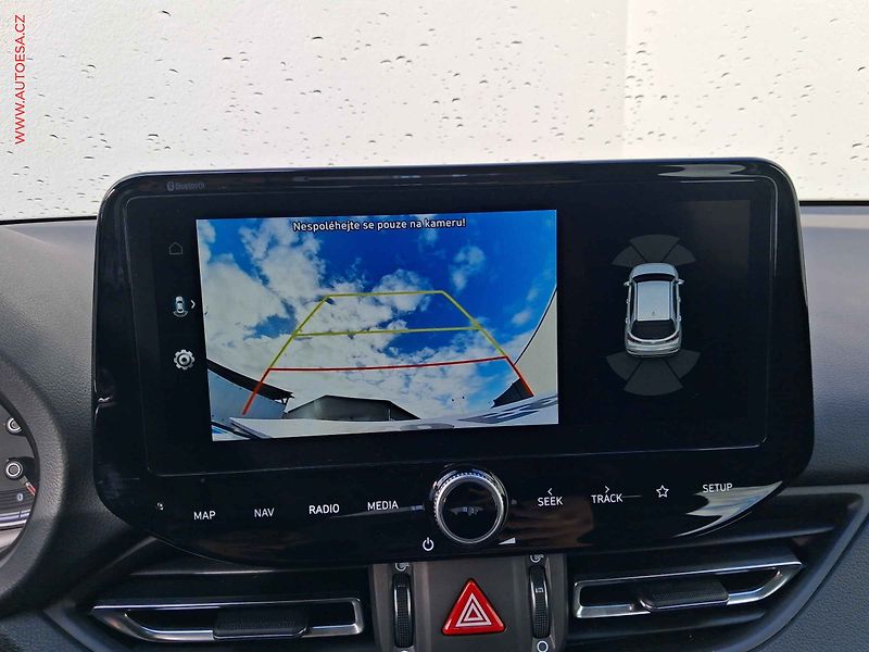 Hyundai i30 (2022) 1.5T-GDi 48V MHEV, ČR, Style - fotka 19 z 19