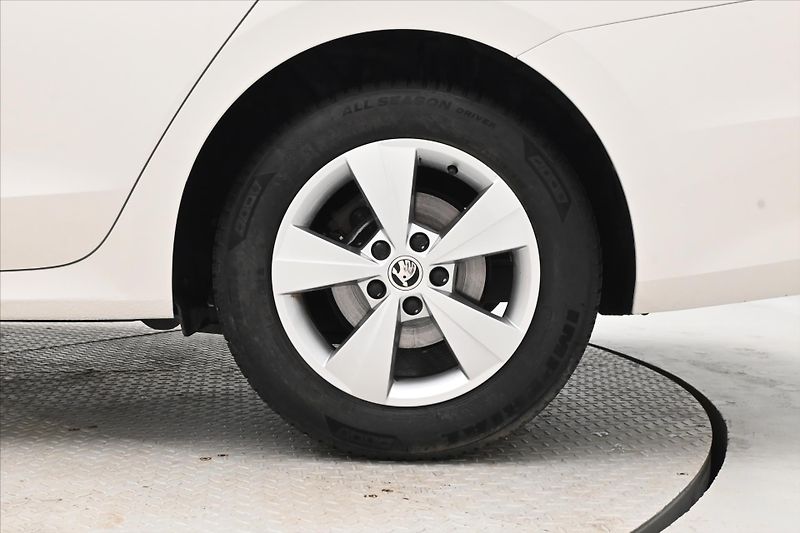 Škoda Octavia 2,0 TDI 110kW DSG VIRTUAL NAVI - fotka 30 z 30