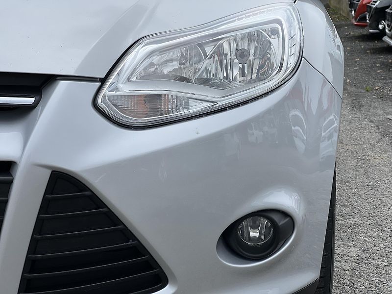 Ford Focus 1.0i KLIMATIZACE ALU PŮVOD ČR - fotka 36 z 37