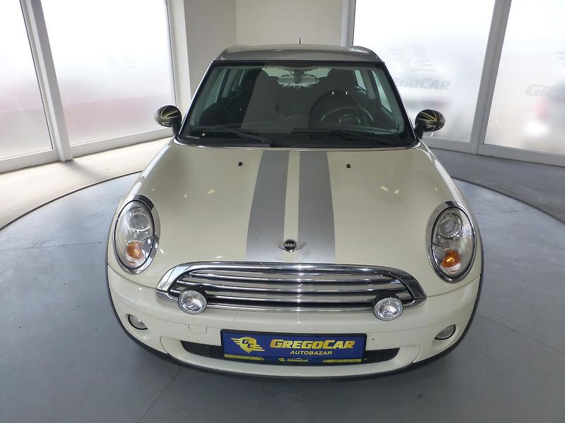 Mini Clubman (2008) 1,6i**XENONY***ALU KOLA**TAŽNÉ - fotka 2 z 18