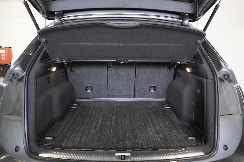 Audi SQ5 3.0 TDi 240 kW COMPETITION 4x4 - fotka 11 z 44