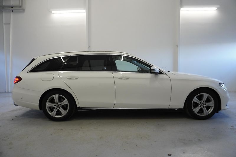 Mercedes-Benz Třídy E (2018) 2,0 AUTOMAT - fotka 4 z 27