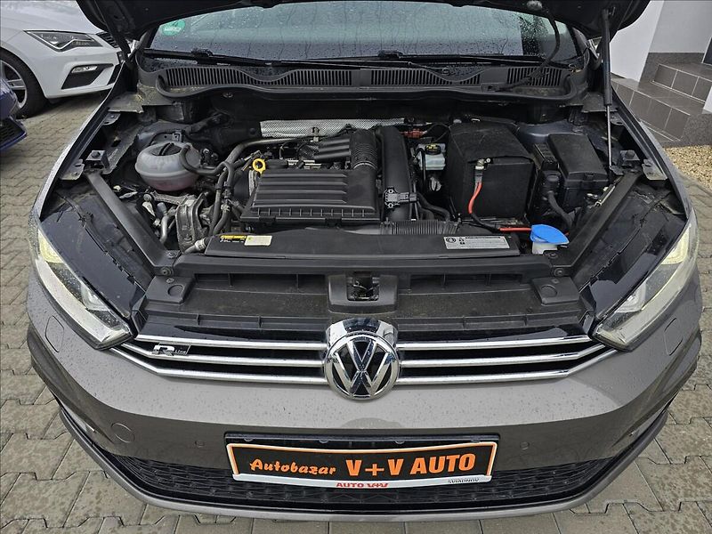 Volkswagen Golf Sportsvan 1,4TSi 110KW R-Line NAVI - fotka 44 z 47