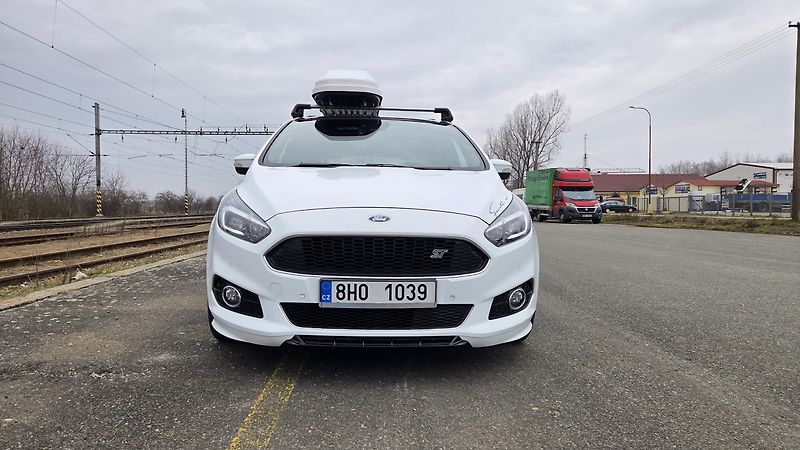 Ford S-MAX (2018) ST - Line 177 Kw - fotka 10 z 21