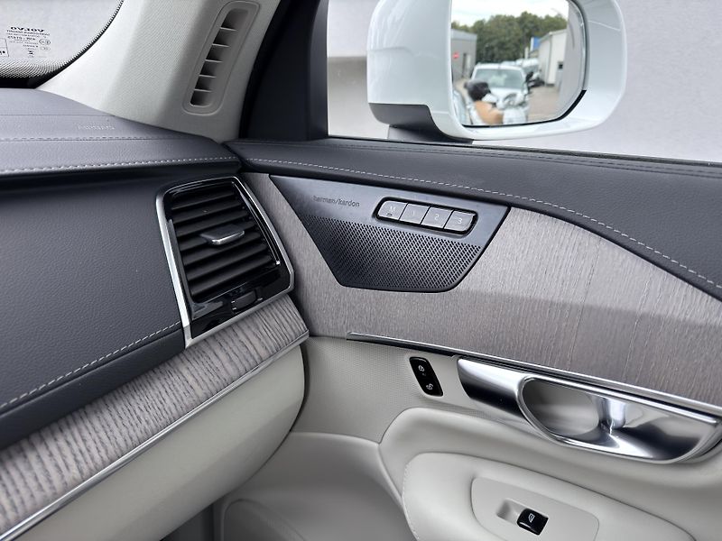 Volvo XC90 T8 AWD RECH. INSCRIPTION   - fotka 26 z 56