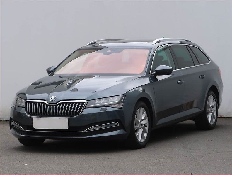Škoda Superb (2019) Ambition Plus 2.0 TDI, Automat - fotka 2 z 25