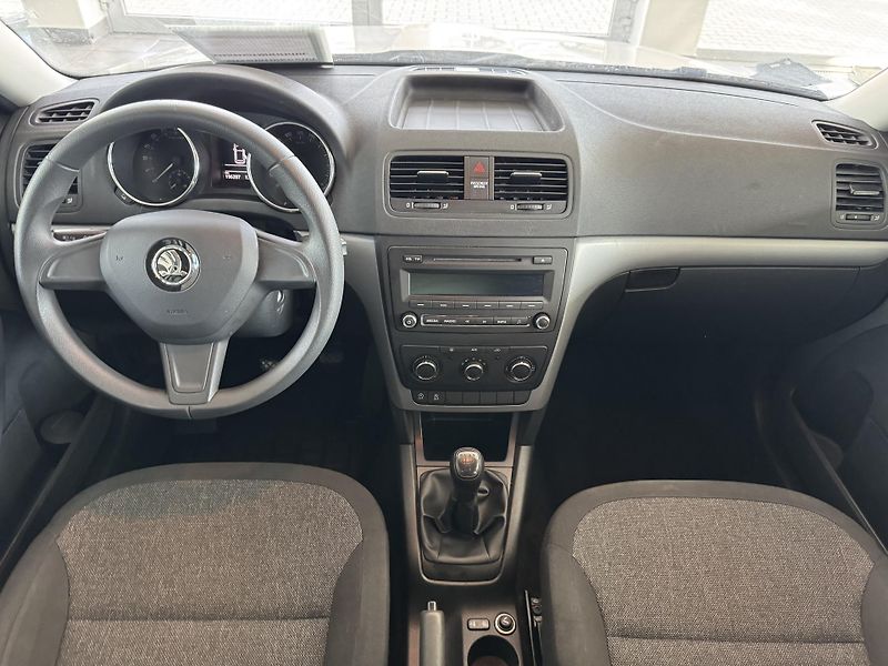Škoda Yeti (2014) 1,6TDi GREENLINE  - fotka 9 z 21