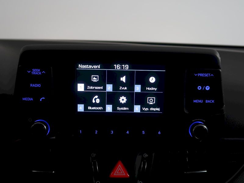 Hyundai i30 (2019) 1.6CRDI 85KW - fotka 21 z 29