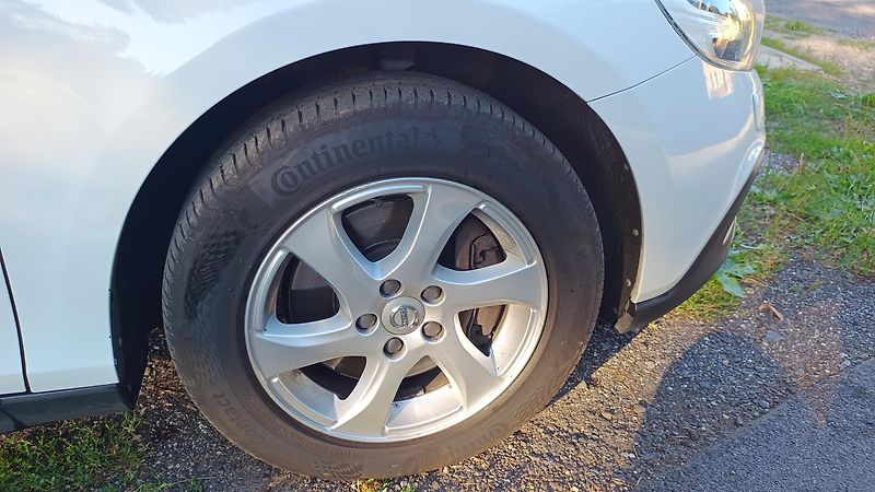Volvo V40 (2017) Cross Country, nez. topení, TZ - fotka 22 z 28