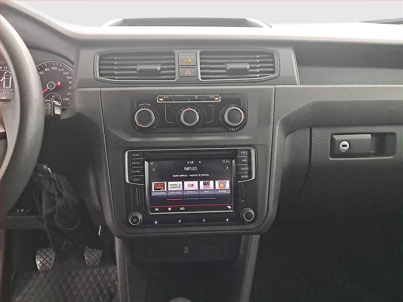 Volkswagen Caddy (2016) Maxi 2.0 TDI - fotka 11 z 14