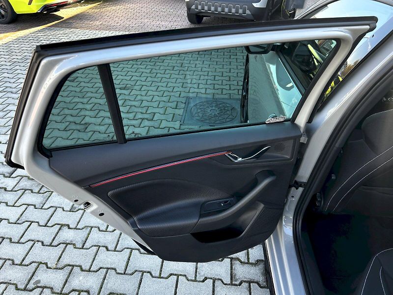 Škoda Scala (2025) 1.0 TSI 85kW MP6 Monte Carlo - fotka 27 z 35