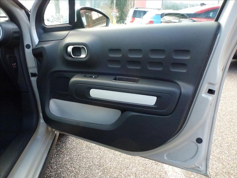 Citroën C3 1,2 PureTech Záruka 10/2028 - fotka 23 z 44