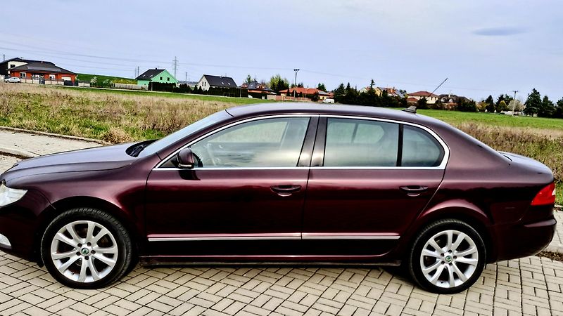 Škoda Superb 2.0 TDI 125 kw 1. majitel  - fotka 13 z 21