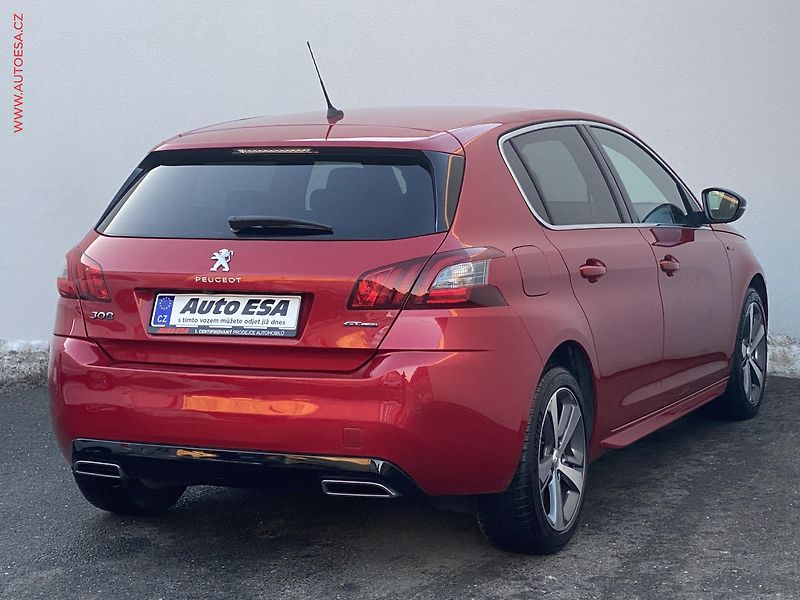 Peugeot 308 (2019) 1.2PT, GT Line - fotka 4 z 18