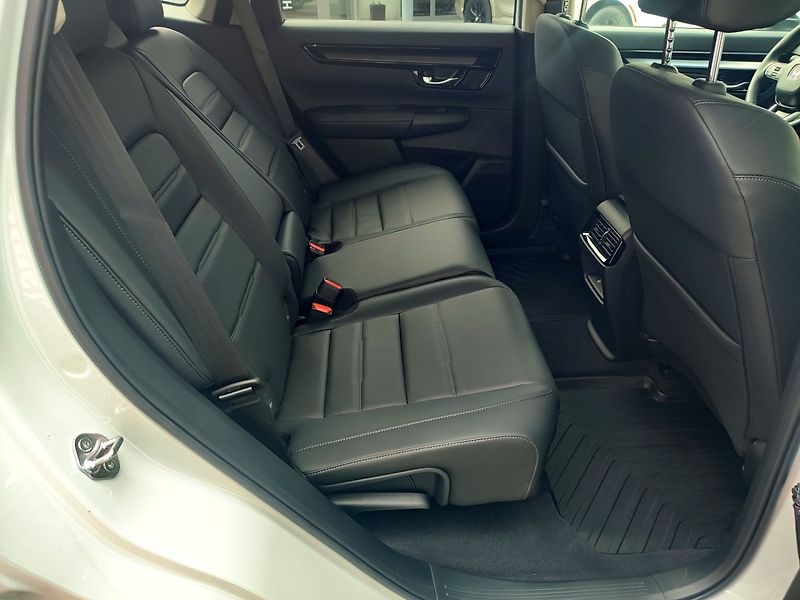 Honda CR-V (2026) 2.0 e:HEV ELEGANCE MR2026 AWD - fotka 23 z 36