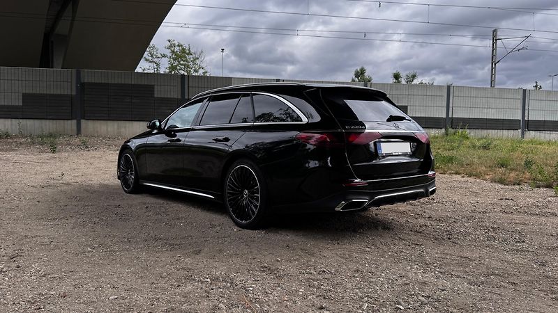 Mercedes-Benz Třídy E (2024) E220d, AMG, ZÁRUKA, PANORAMA - fotka 7 z 20