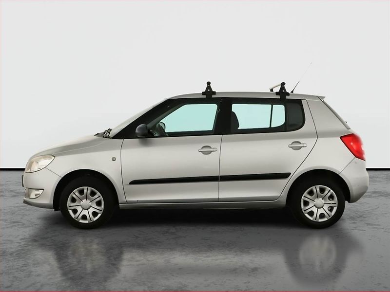 Škoda Fabia (2011) 1.2, nová STK, slušný stav - fotka 3 z 11