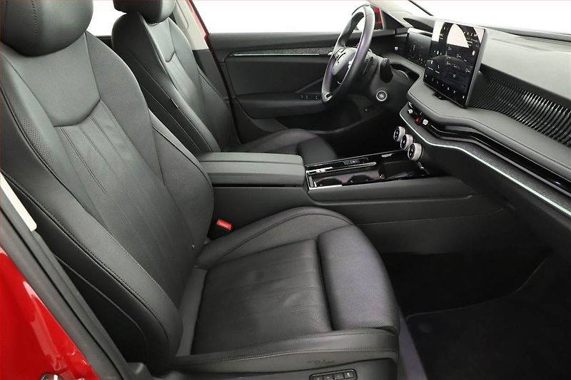 Škoda Superb (2024) Selection 1.5 TSI mHEV - fotka 7 z 21