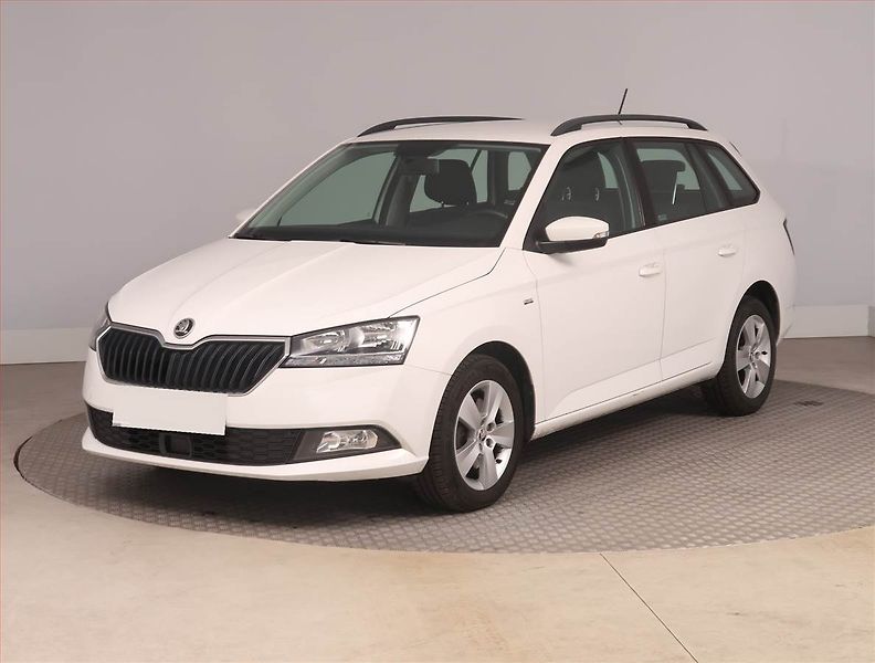 Škoda Fabia (2020) Drive 1.0 TSI, Tempomat - fotka 2 z 18