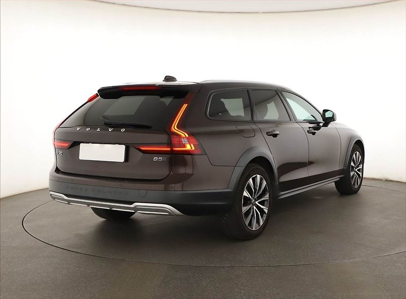 Volvo V90 (2020) Cross Country - fotka 5 z 20