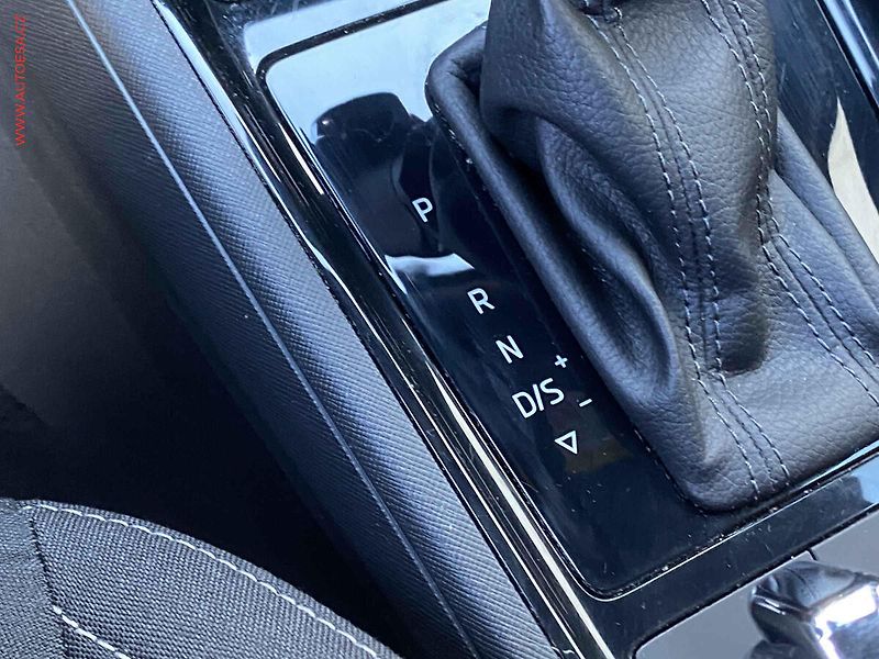 Škoda Kamiq (2020) 1.0 TSi, Style, DSG, navi - fotka 15 z 22