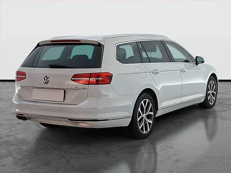 Volkswagen Passat (2017) 2.0 TDI, Serv.kniha, Kůže - fotka 5 z 19