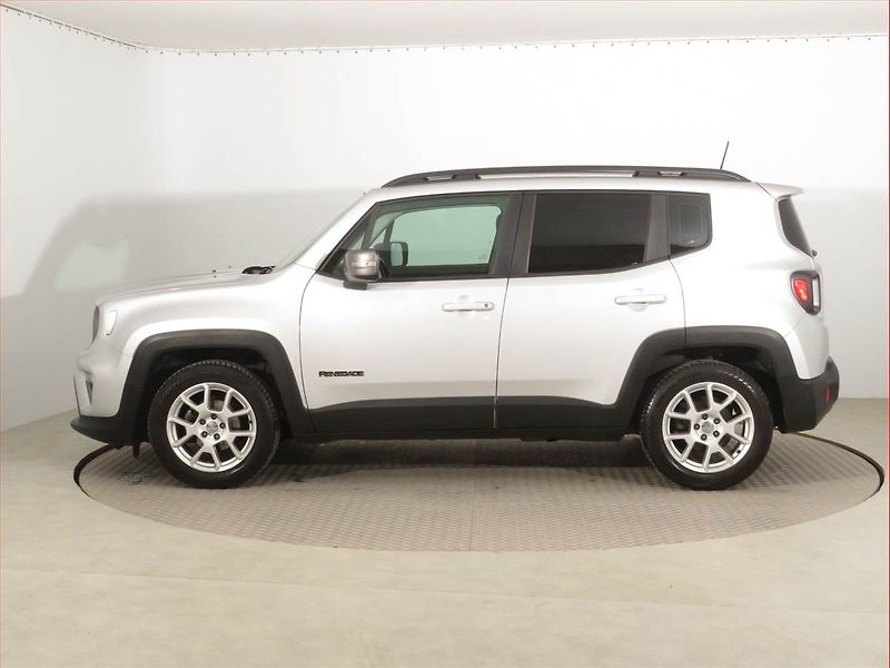Jeep Renegade (2020) Limited 1.0 T-GDI, Serv.kniha - fotka 3 z 16