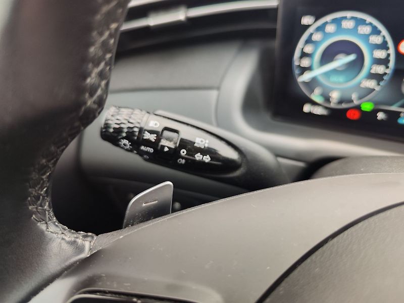 Hyundai Tucson 1.6 T-GDI/195 kW PREMIUM PANO - fotka 38 z 44