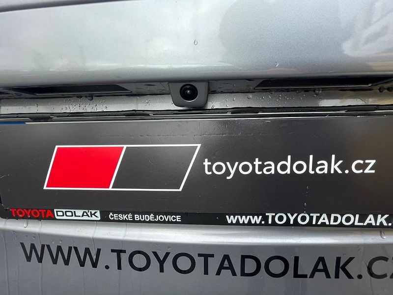 Toyota ProAce Verso EV L2 136HP 75 KWh Family 8S - fotka 16 z 28