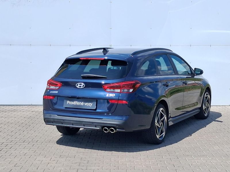 Hyundai i30 1.5 T-GDI MHEV DCT N-Line - fotka 2 z 24