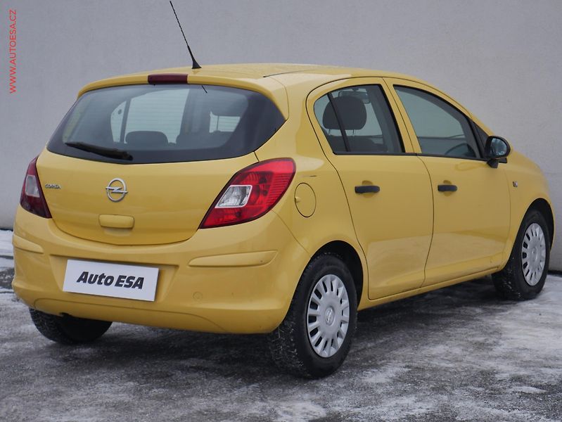 Opel Corsa (2014) 1.0i, 1.maj,ČR, Klima - fotka 4 z 17