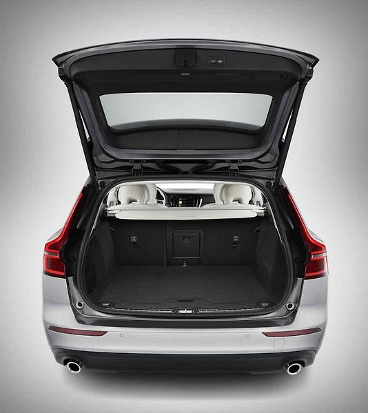 Volvo V60.