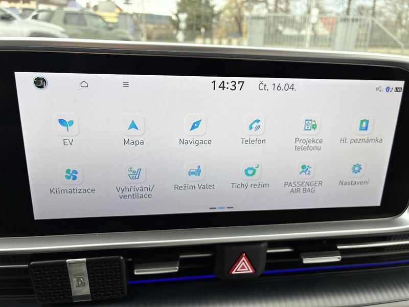 Hyundai Ioniq 6 77kWh PREMIUM REZERVACE - fotka 31 z 44