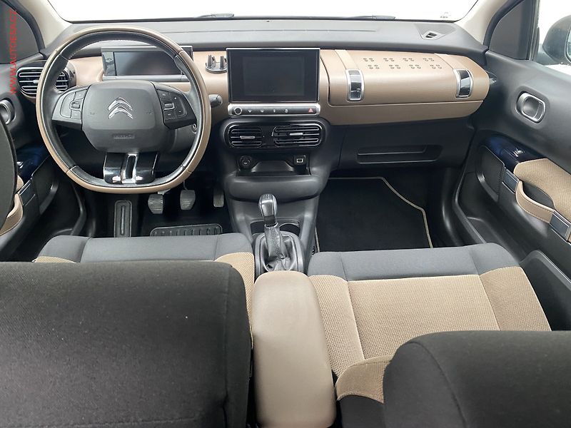 Citroën C4 Cactus (2016) 1.6 HDi, ČR, AAC - fotka 8 z 19
