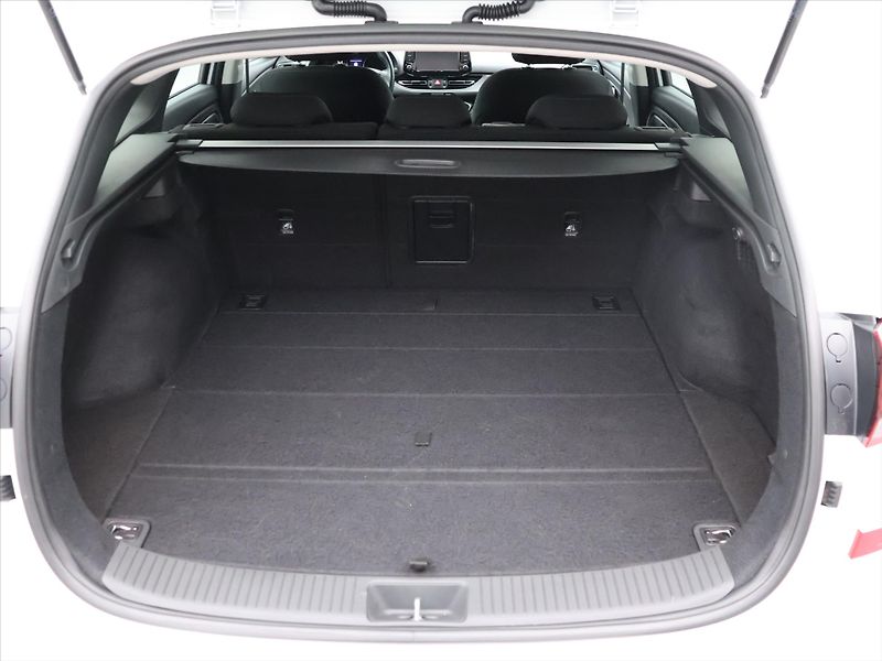 Hyundai i30 1,5 T-GDI Mild Hyb Smart - fotka 10 z 32