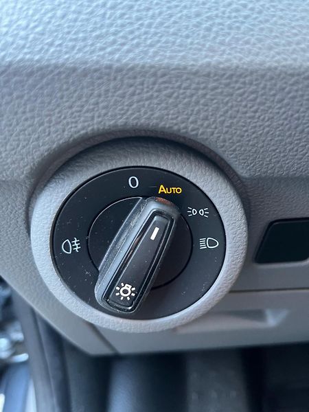 Volkswagen Caravelle (2023) 2,0 TDi DSG LONG 8-míst tažné  - fotka 13 z 23