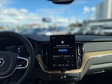 Volvo XC60 (2026) 2,0 B5 Plus Dark 4337 - náhled 9