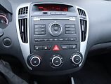Kia Ceed (2010) EX 1.4 CVVT, ČR,1.maj - náhled 12