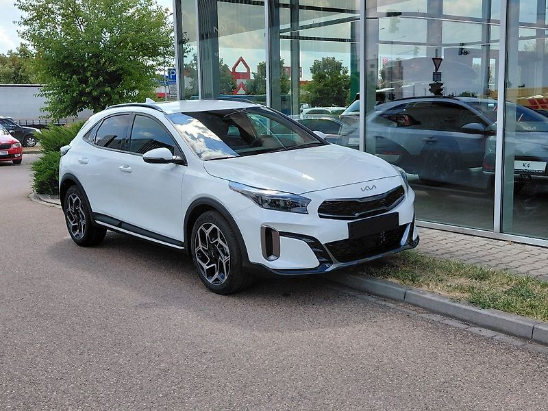 Kia XCeed GT-LINE 1,6 T-GDi GPF 7DCT 132 - fotka 10 z 12