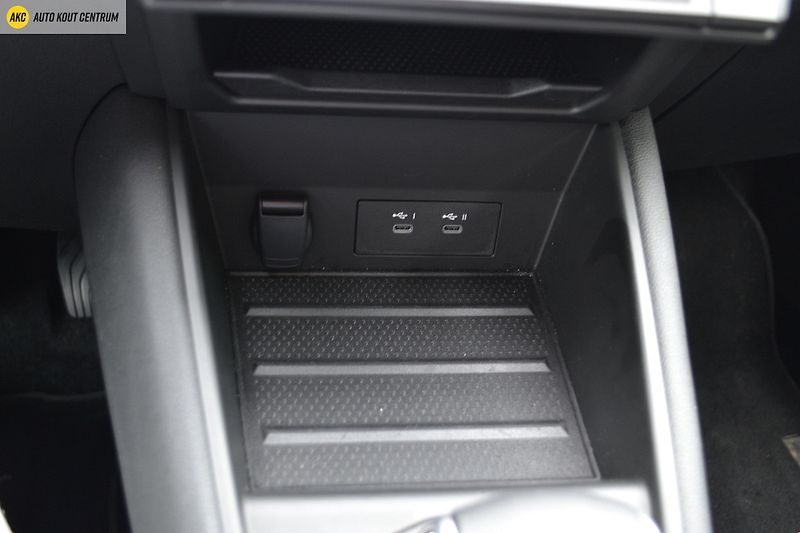 Renault Symbioz techno full hybrid E-Tech 145 - fotka 23 z 51