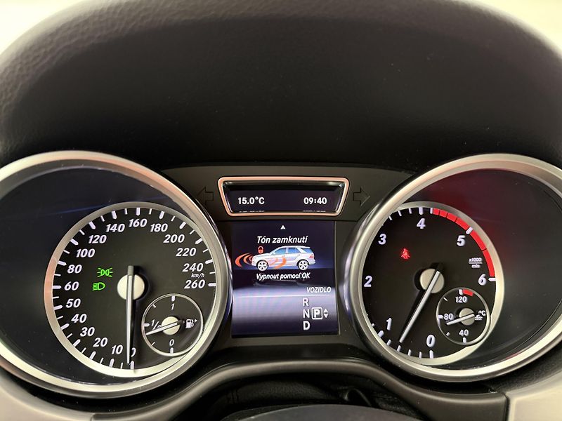 Mercedes-Benz Třídy M ML350Cdi*190kw*4x4*CZ* - fotka 33 z 35